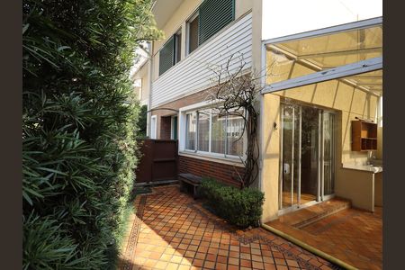 Casa de condomínio à venda com 245m², 4 quartos e 3 vagasJardim