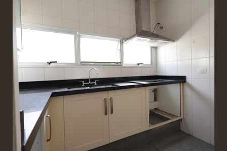 Casa de condomínio à venda com 245m², 4 quartos e 3 vagasCozinha