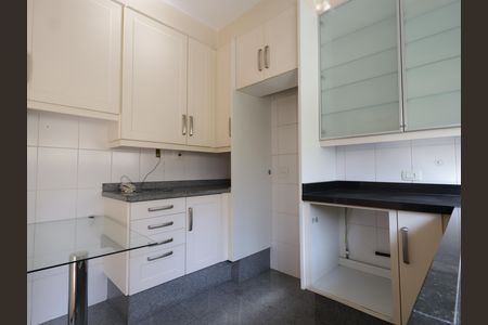 Casa de condomínio à venda com 245m², 4 quartos e 3 vagasCozinha