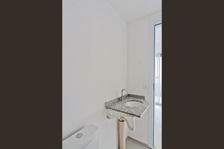 Banheiro de apartamento à venda com 2 quartos, 48m² em Santana, São Paulo