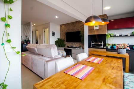 Apartamento à venda com 79m², 2 quartos e 2 vagas Apartamento à venda com 79m², 2 quartos e 2 vagasVaranda