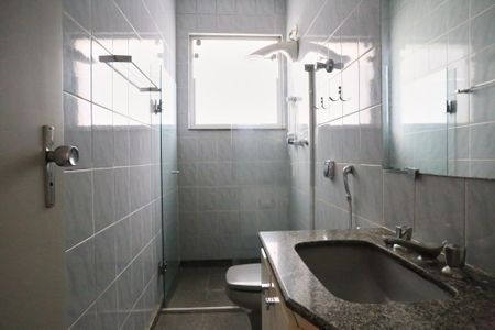 Apartamento para alugar com 184m², 4 quartos e 2 vagas Apartamento para alugar com 184m², 4 quartos e 2 vagasBanheiro