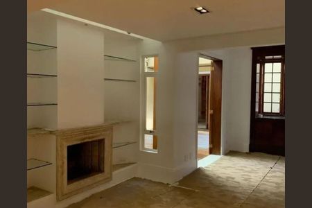 Casa à venda com 3 quartos, 300m² em Jardim America, São Paulo