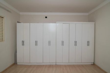Casa para alugar com 68m², 2 quartos e 2 vagas Casa para alugar com 68m², 2 quartos e 2 vagasQuarto 2