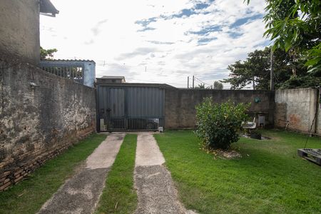 Casa para alugar com 68m², 2 quartos e 2 vagas Casa para alugar com 68m², 2 quartos e 2 vagasJardim