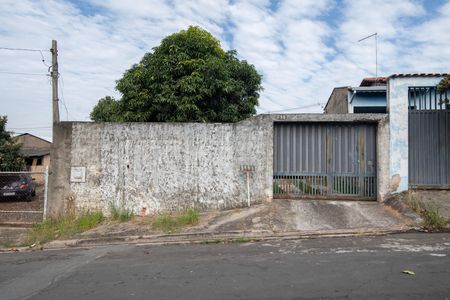 Casa para alugar com 68m², 2 quartos e 2 vagas Casa para alugar com 68m², 2 quartos e 2 vagasFachada