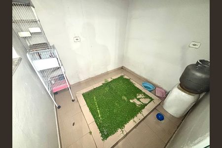 Casa à venda com 100m², 3 quartos e 2 vagas Casa à venda com 100m², 3 quartos e 2 vagasÁrea comum