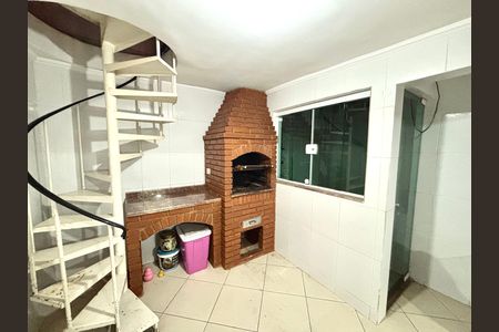 Casa à venda com 100m², 3 quartos e 2 vagas Casa à venda com 100m², 3 quartos e 2 vagasÁrea gourmet
