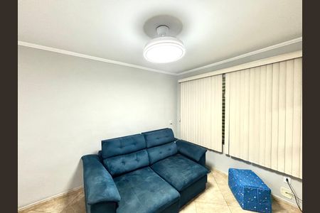 Casa à venda com 100m², 3 quartos e 2 vagas Casa à venda com 100m², 3 quartos e 2 vagasSala
