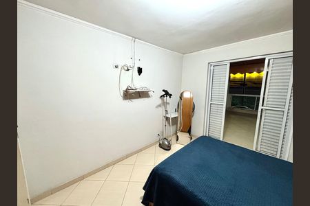 Casa à venda com 100m², 3 quartos e 2 vagas Casa à venda com 100m², 3 quartos e 2 vagasQuarto 3