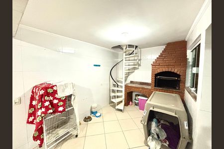 Casa à venda com 100m², 3 quartos e 2 vagas Casa à venda com 100m², 3 quartos e 2 vagasÁrea gourmet