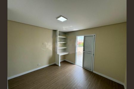 Casa à venda com 3 quartos, 110m² em Cupecê, São Paulo
