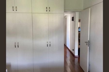 Apartamento à venda com 108m², 3 quartos e 2 vagas Apartamento à venda com 108m², 3 quartos e 2 vagasQuarto 3