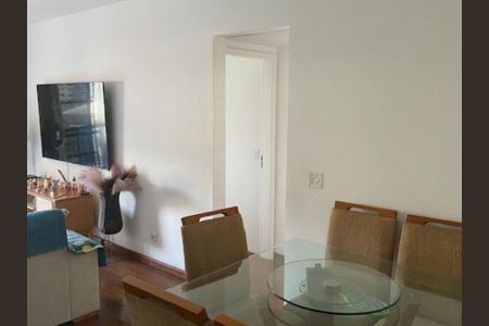 Apartamento à venda com 108m², 3 quartos e 2 vagas Apartamento à venda com 108m², 3 quartos e 2 vagasSala