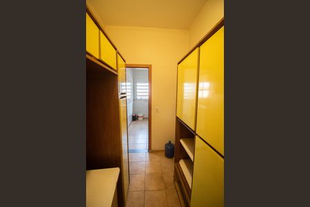 Casa para alugar com 240m², 6 quartos e 2 vagas Casa para alugar com 240m², 6 quartos e 2 vagasDESPENSA