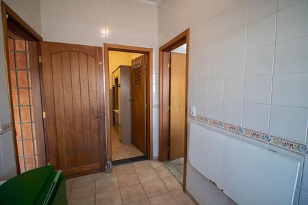 Casa para alugar com 240m², 6 quartos e 2 vagas Casa para alugar com 240m², 6 quartos e 2 vagasÁREA DE SERVIÇO