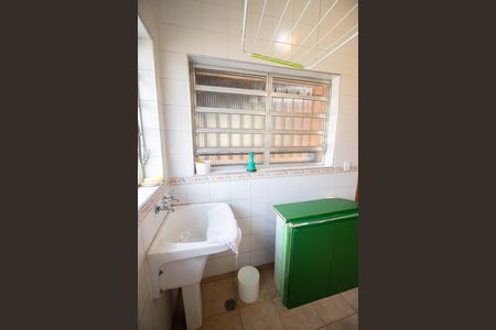 Casa para alugar com 240m², 6 quartos e 2 vagas Casa para alugar com 240m², 6 quartos e 2 vagasÁREA DE SERVIÇO