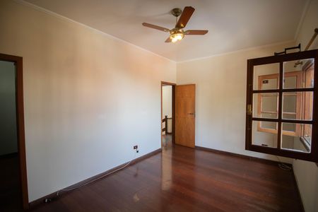 Casa para alugar com 240m², 6 quartos e 2 vagas Casa para alugar com 240m², 6 quartos e 2 vagasSUÍTE