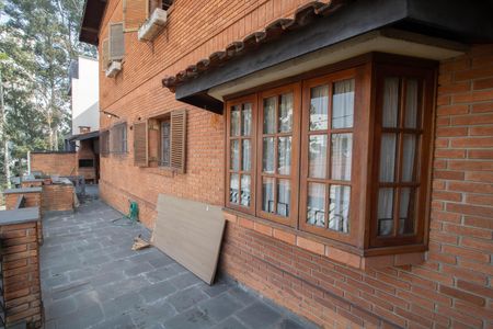 Casa para alugar com 240m², 6 quartos e 2 vagas Casa para alugar com 240m², 6 quartos e 2 vagasQUINTAL E ÁREA GOURMET