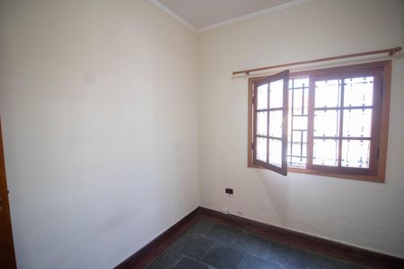 Casa para alugar com 240m², 6 quartos e 2 vagas Casa para alugar com 240m², 6 quartos e 2 vagasQUARTO 5