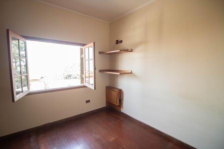 Casa para alugar com 240m², 6 quartos e 2 vagas Casa para alugar com 240m², 6 quartos e 2 vagasQUARTO 3