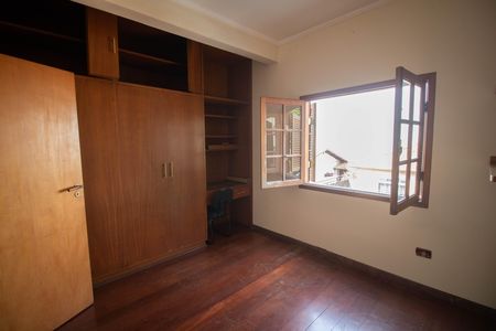 Casa para alugar com 240m², 6 quartos e 2 vagas Casa para alugar com 240m², 6 quartos e 2 vagasQUARTO 3