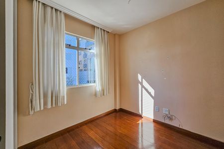 Apartamento à venda com 180m², 4 quartos e 2 vagas