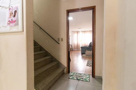Apartamento à venda com 64m², 3 quartos e 1 vaga Apartamento à venda com 64m², 3 quartos e 1 vagaEntrada