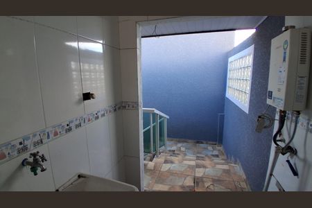 Casa à venda com 180m², 4 quartos e 2 vagas
