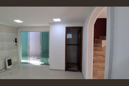 Casa à venda com 180m², 4 quartos e 2 vagas
