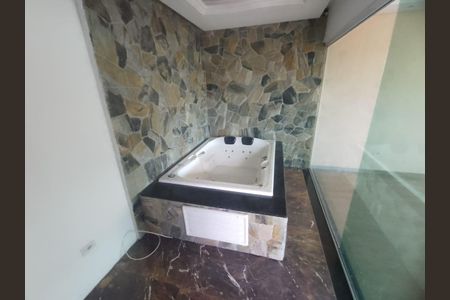 Casa à venda com 180m², 4 quartos e 2 vagas