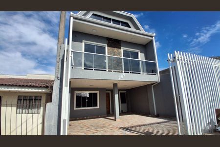 Casa à venda com 180m², 4 quartos e 2 vagas