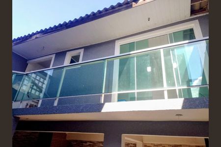 Casa à venda com 180m², 4 quartos e 2 vagas