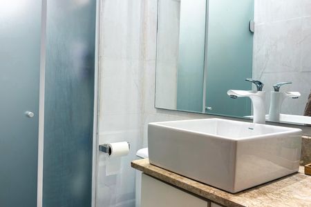 Apartamento à venda com 50m², 2 quartos e 1 vaga Apartamento à venda com 50m², 2 quartos e 1 vagaBanheiro