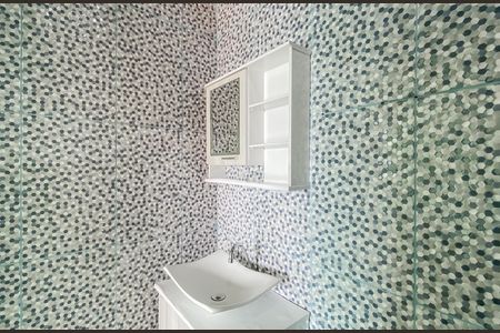 Apartamento para alugar com 70m², 2 quartos e 1 vaga Apartamento para alugar com 70m², 2 quartos e 1 vagaBanheiro