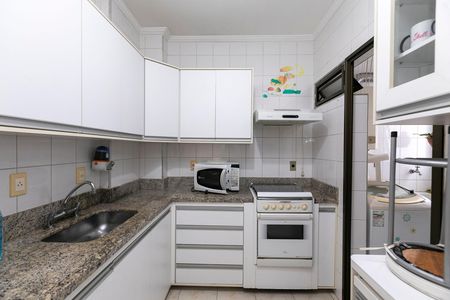 Apartamento à venda com 58m², 2 quartos e 2 vagas Apartamento à venda com 58m², 2 quartos e 2 vagasCOZINHA