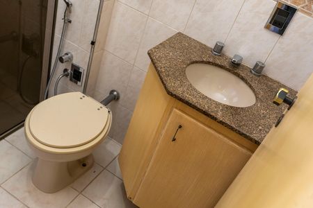 Apartamento à venda com 58m², 2 quartos e 2 vagas Apartamento à venda com 58m², 2 quartos e 2 vagasBANHEIRO QUARTO Nº 1 SUITE