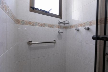 BANHEIRO QUARTO Nº 1 SUITE de apartamento à venda com 2 quartos, 58m² em Cambuí, Campinas