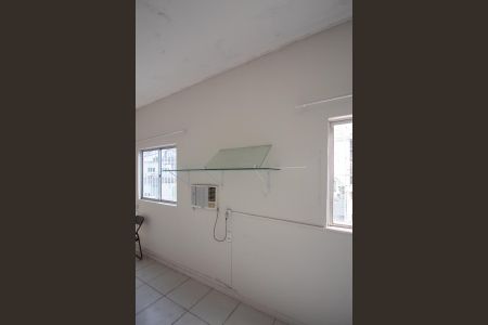 Studio para alugar com 30m², 1 quarto e sem vaga Studio para alugar com 30m², 1 quarto e sem vagaQuarto e Cozinha