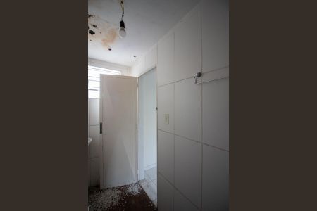 Studio para alugar com 30m², 1 quarto e sem vaga Studio para alugar com 30m², 1 quarto e sem vagaBanheiro