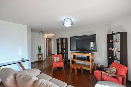 Apartamento à venda com 229m², 4 quartos e 4 vagasSala