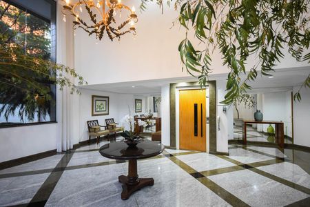 Apartamento à venda com 229m², 4 quartos e 4 vagas Apartamento à venda com 229m², 4 quartos e 4 vagasHall Social