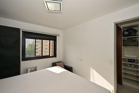 Apartamento à venda com 229m², 4 quartos e 4 vagasSuíte 1