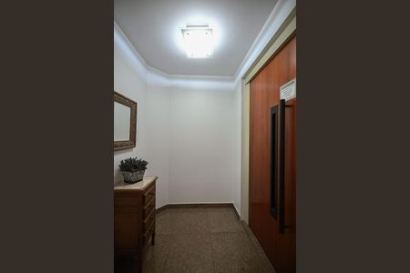 Apartamento à venda com 229m², 4 quartos e 4 vagasHall Privativo