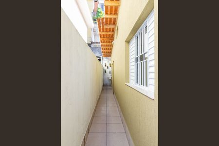Casa para alugar com 45m², 1 quarto e sem vaga Casa para alugar com 45m², 1 quarto e sem vagaCorredor