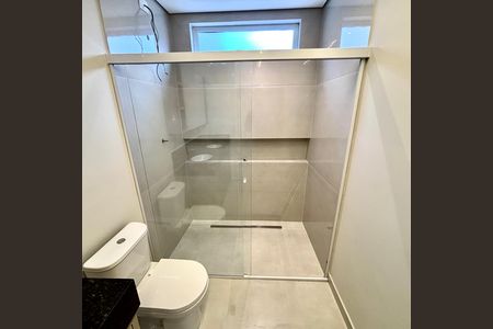 Casa à venda com 231m², 4 quartos e 3 vagas Casa à venda com 231m², 4 quartos e 3 vagasBanheiro da Suíte 1