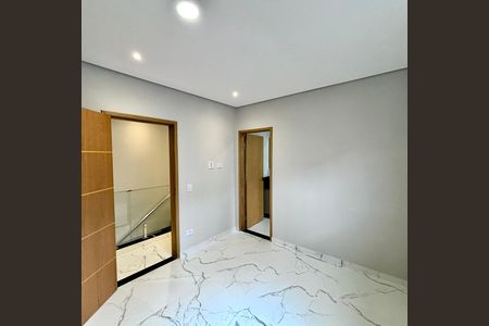 Casa à venda com 231m², 4 quartos e 3 vagas Casa à venda com 231m², 4 quartos e 3 vagasQuarto 2