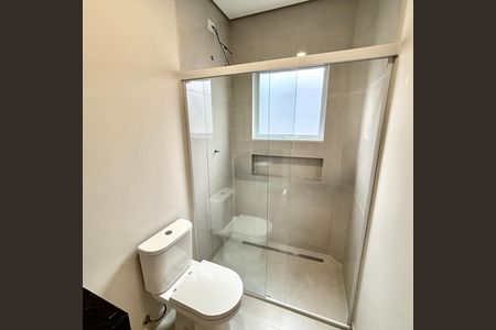 Casa à venda com 231m², 4 quartos e 3 vagas Casa à venda com 231m², 4 quartos e 3 vagasBanheiro 3