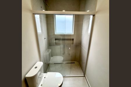 Casa à venda com 231m², 4 quartos e 3 vagas Casa à venda com 231m², 4 quartos e 3 vagasBanheiro 3