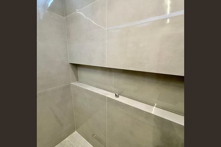 Casa à venda com 231m², 4 quartos e 3 vagas Casa à venda com 231m², 4 quartos e 3 vagasBanheiro da Suíte 1
